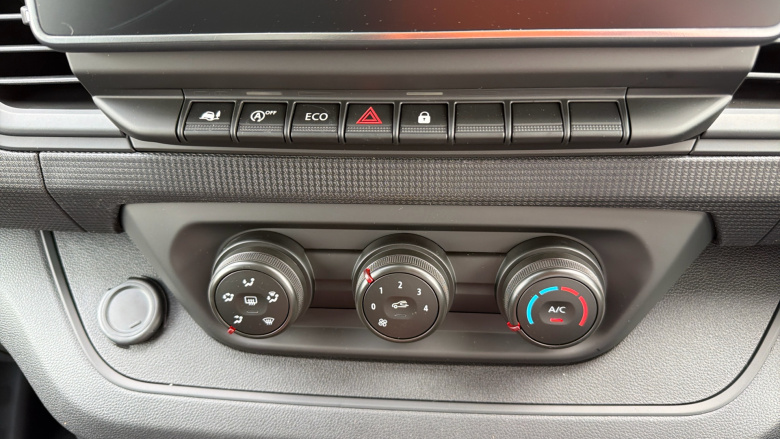 Renault Trafic Swb Diesel SL30 Blue dCi 130 Advance [Safety] Van